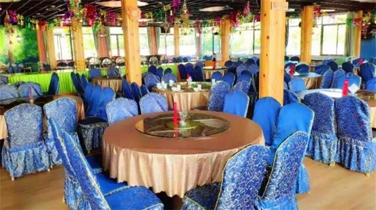 牛仔度假村餐饮和气屋