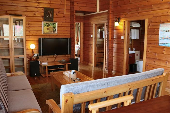 牛仔度假村5号木屋客厅