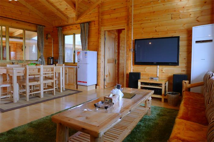 牛仔度假村15号木屋别墅客厅