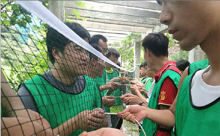 牛仔度假村团建拓展