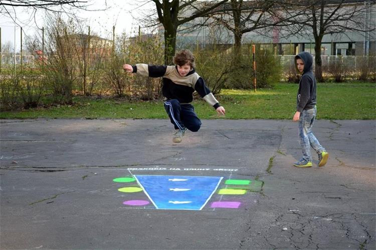 儿童游戏跳一跳