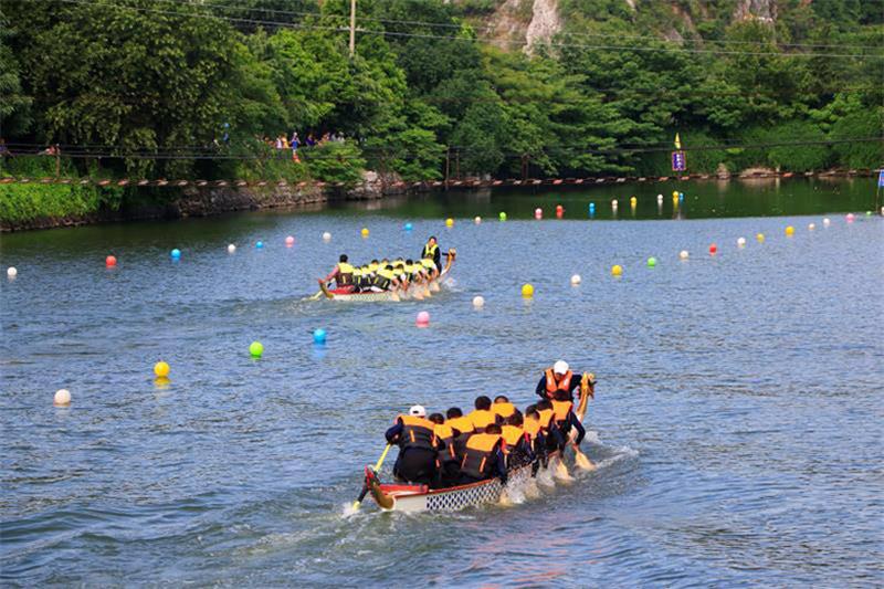 牛仔度假村龙舟赛