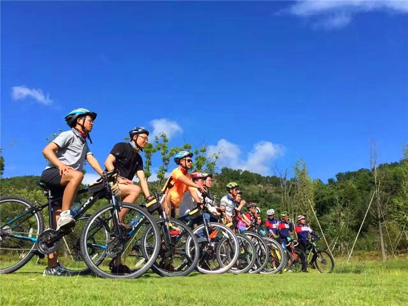 太湖骑行团建