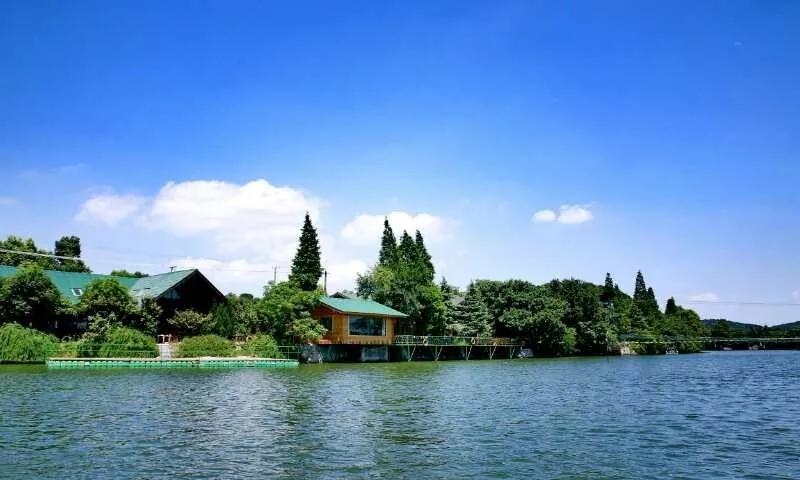 牛仔度假村