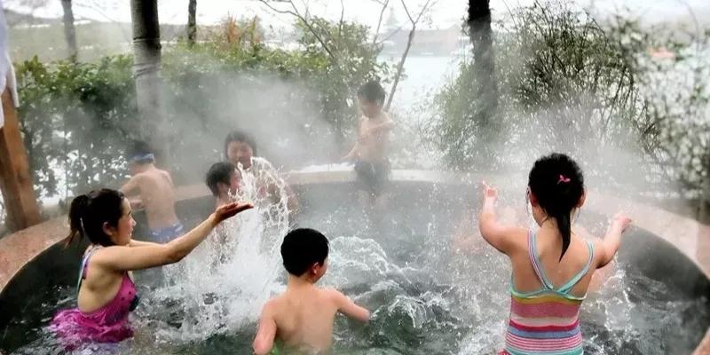 冬季温泉